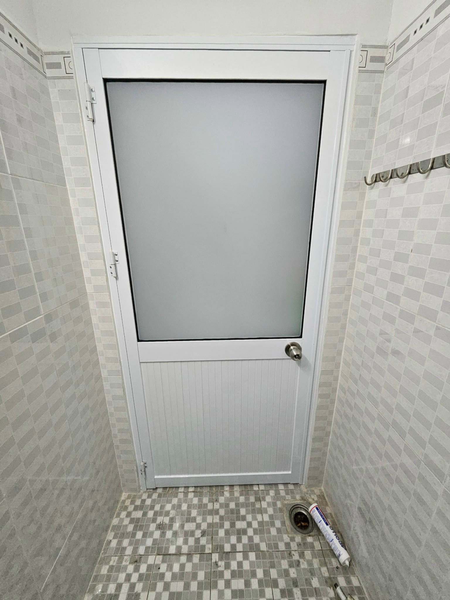 Phương Nguyên - Chuyên thi công cửa nhôm hệ uy tín, chất lượng